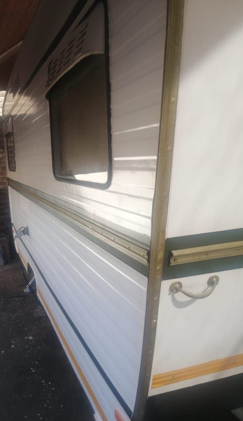 1972 Jurgens Delux 580 Caravan (CT 1461)