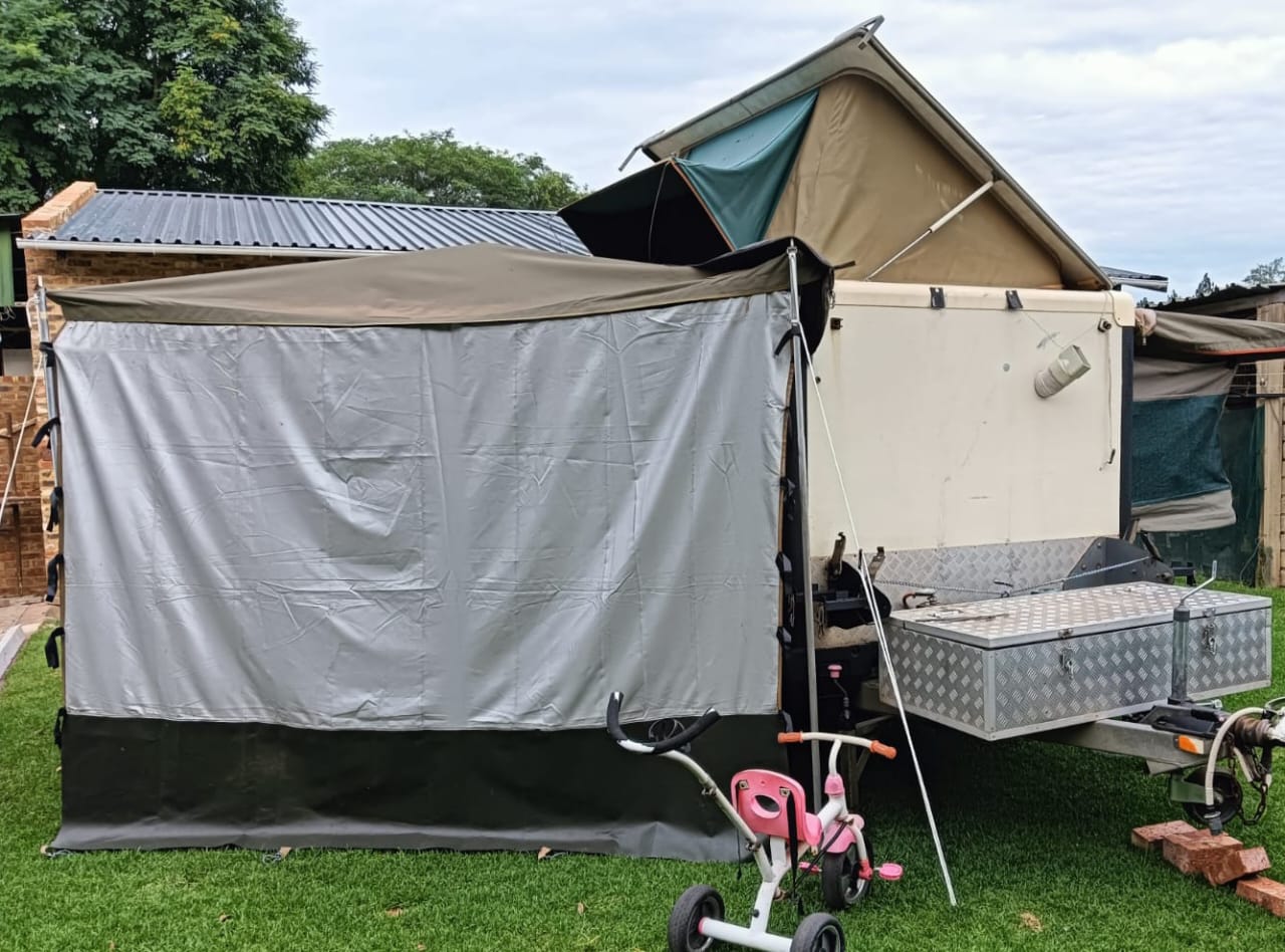 SOLD 2005 Jurgens Oryx Camping Trailer (CT 1388)