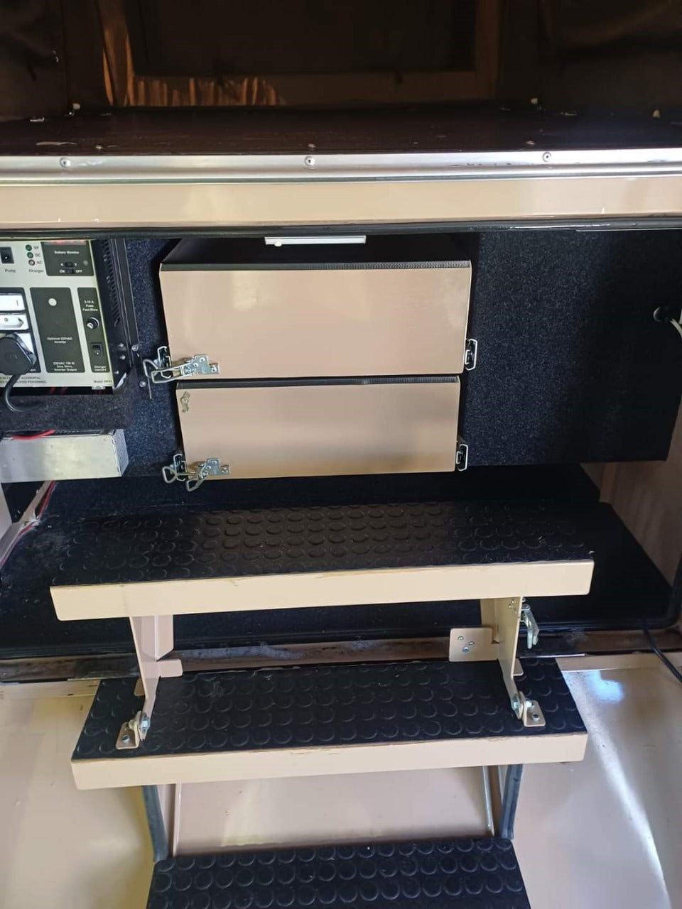 SOLD 2018 Wildebees Survivor Off Road Camping Trailer (CT 1360)