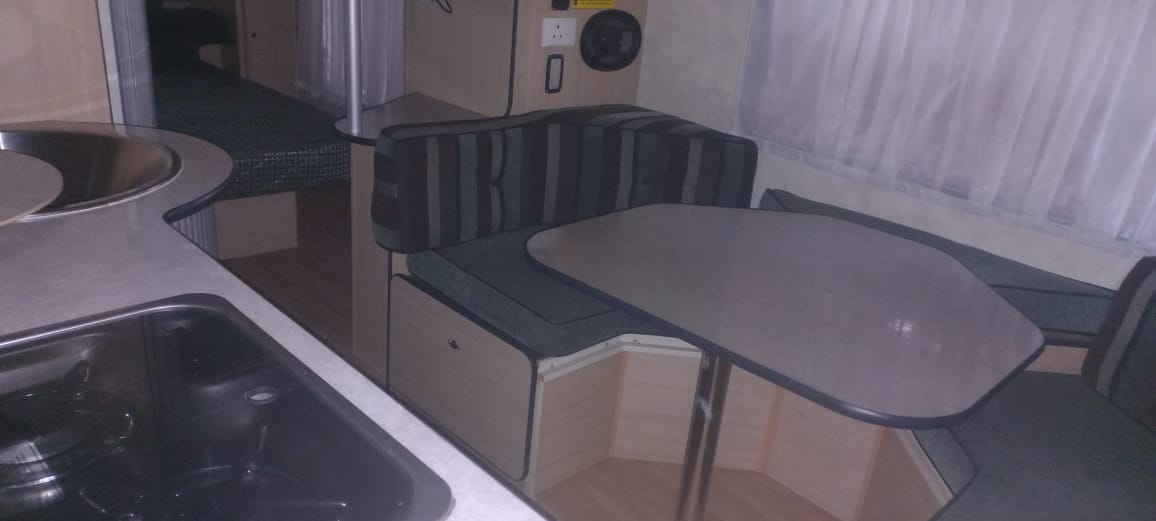 SOLD 2010 Jurgens Exclusive Caravan (CT 1355)