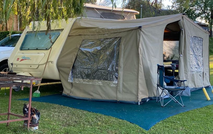 1999 Gypsey Raven Caravan (CT 1373)