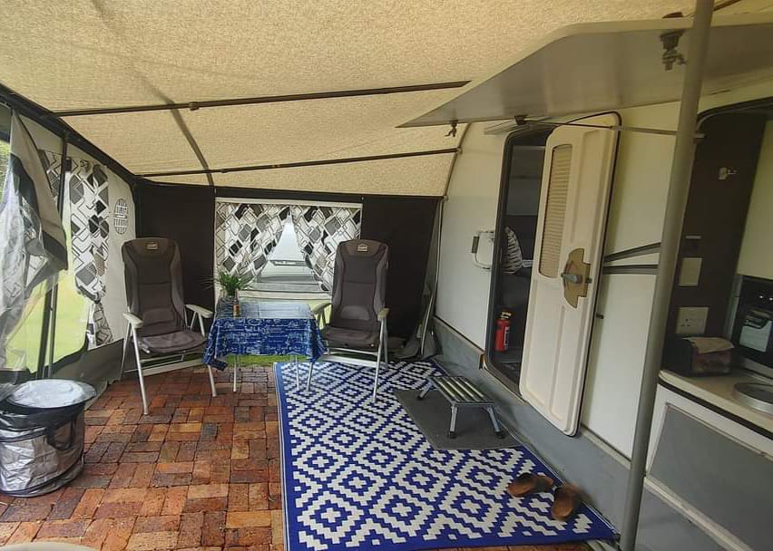 SOLD 2014 Sensation Anee Caravan (CT 1352)