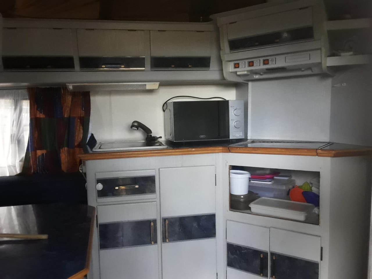 SOLD 1995 Jurgens Gazelle Caravan (CT 1297)