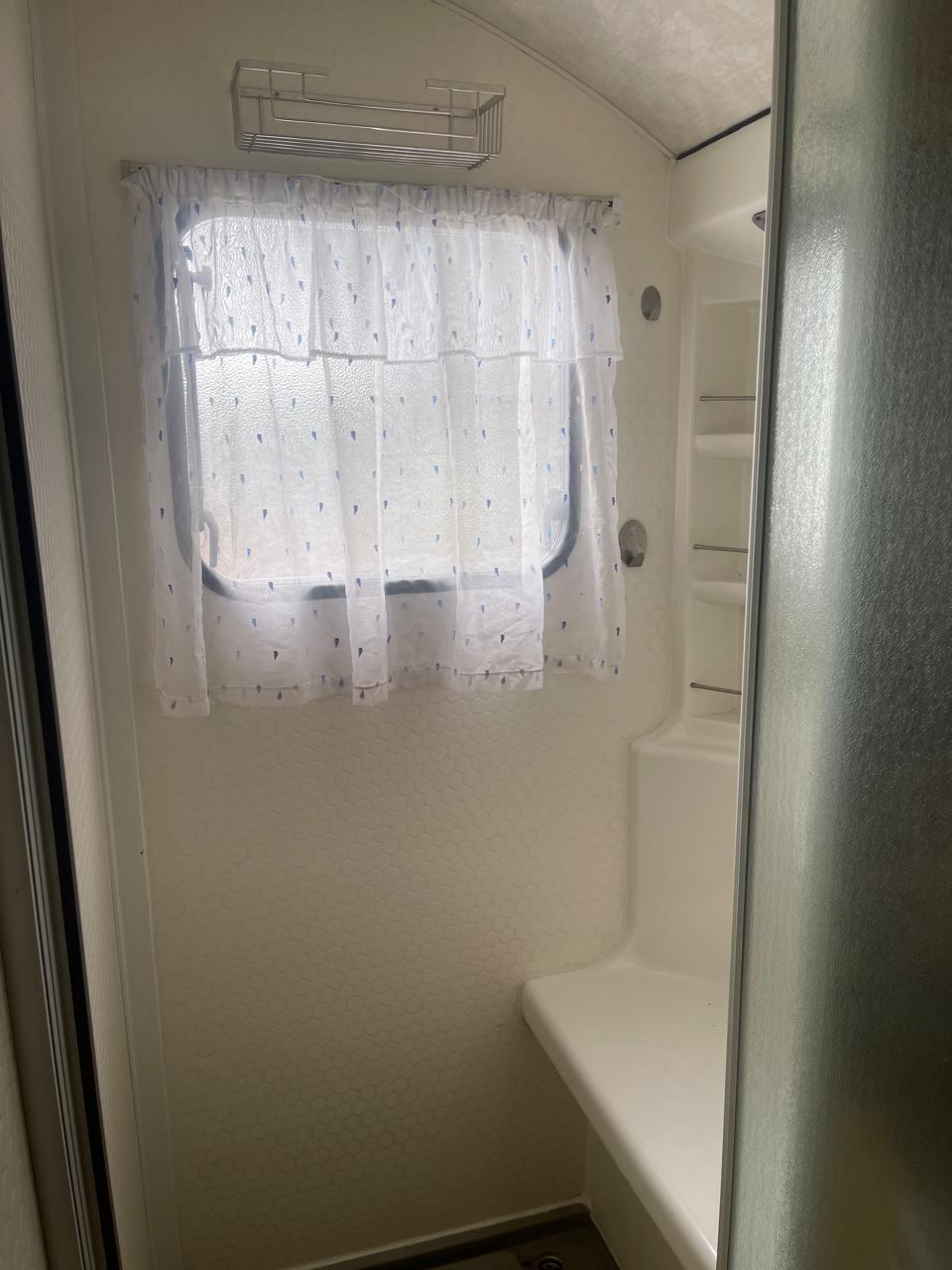 SOLD 2009 Jurgens Exclusive Caravan (CT 1377)