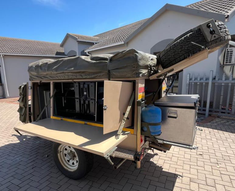 2010 Conqueror Conquest Off Road Camping Trailer (CT 1171)