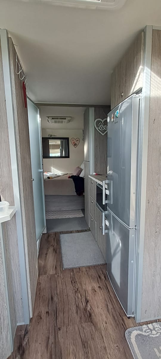 SOLD 2015 Sensation Anee Caravan (1376)