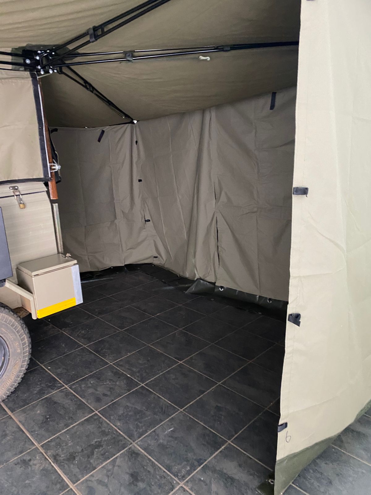 2000 Wildernis 310 Camping Trailer (CT 1410)