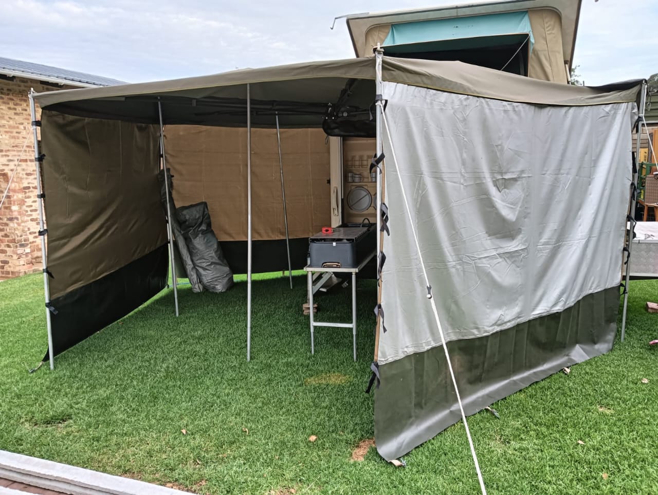 SOLD 2005 Jurgens Oryx Camping Trailer (CT 1388)