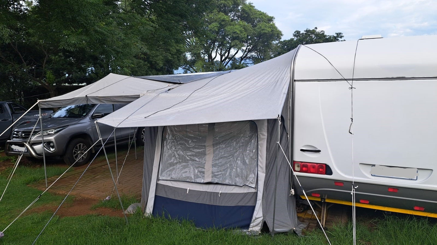 SOLD 2005 Jurgens Exclusive Caravan (CT 1312)