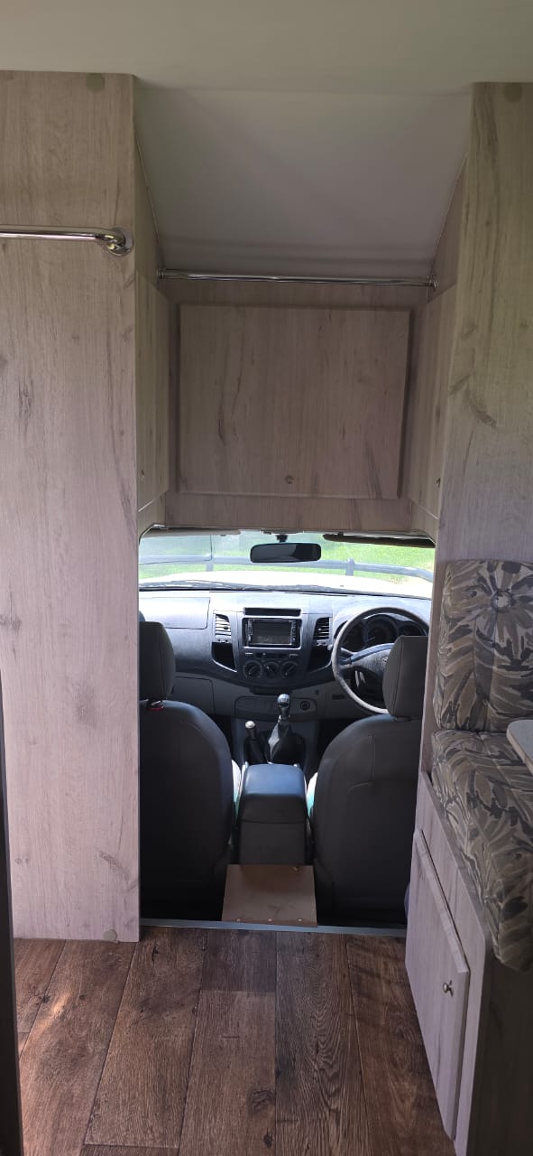 2007 Toyota 4x4 2.5 D4D Camper (CR 1294)