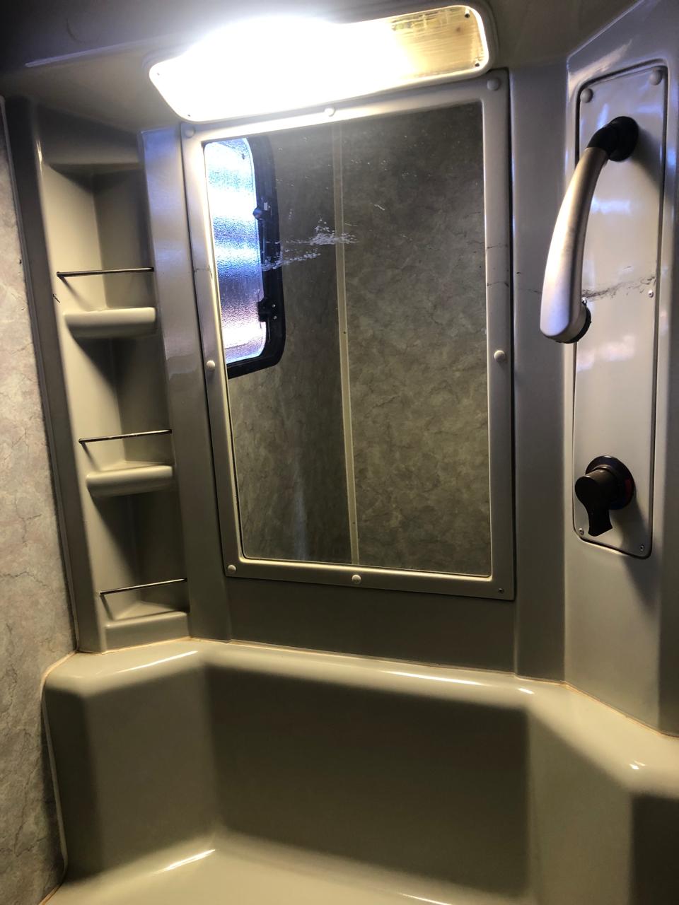 SOLD 2002 Jurgens Exclusive Caravan (CT 1170)