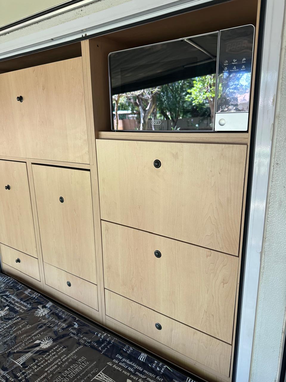 SOLD 2008 Jurgens Exclusive Caravan (CT 1435)