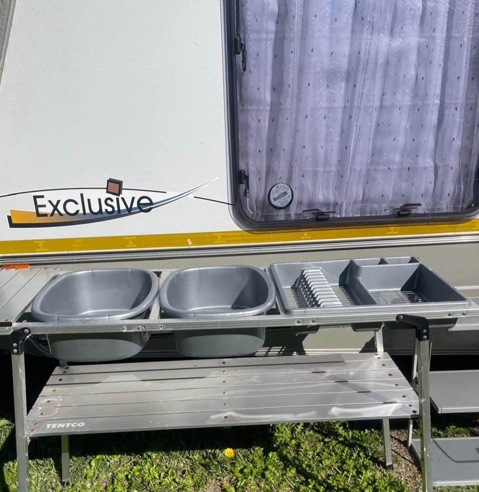 SOLD 2009 Jurgens Exclusive Caravan (CT 1377)