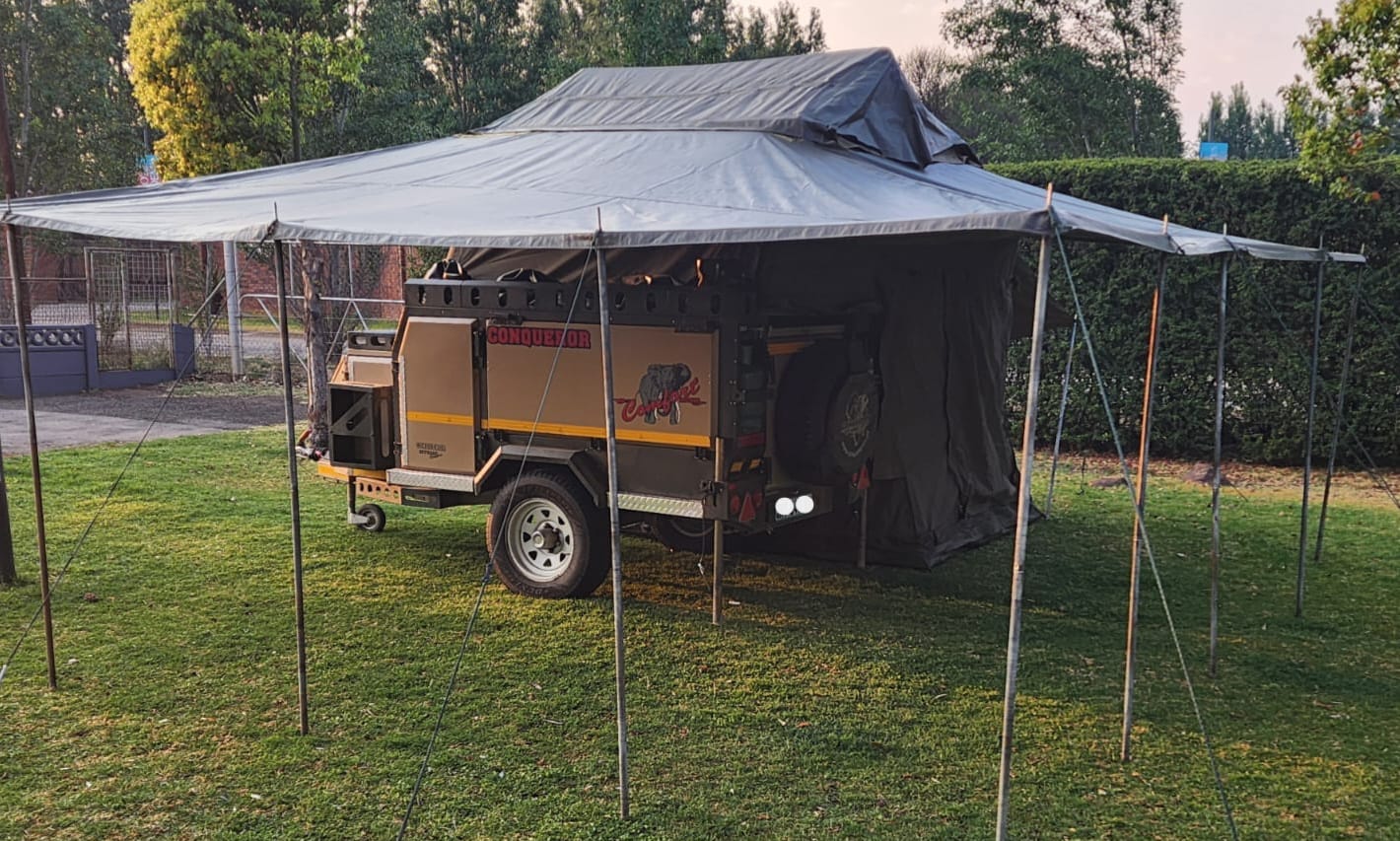 2012 Conqueror Comfort Off Road Camping Trailer (CT 1455)
