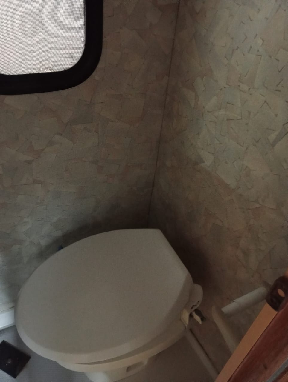 1996 Mitsubishi L300 Motorhome (CT 1419)