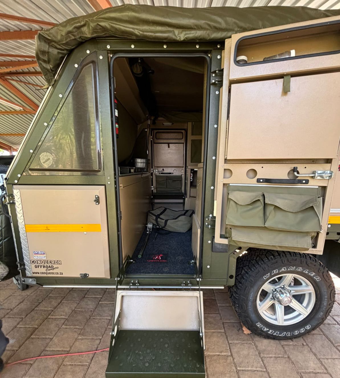 SOLD 2012 Conqueror Commander Off Road Caravan (CT 1417)