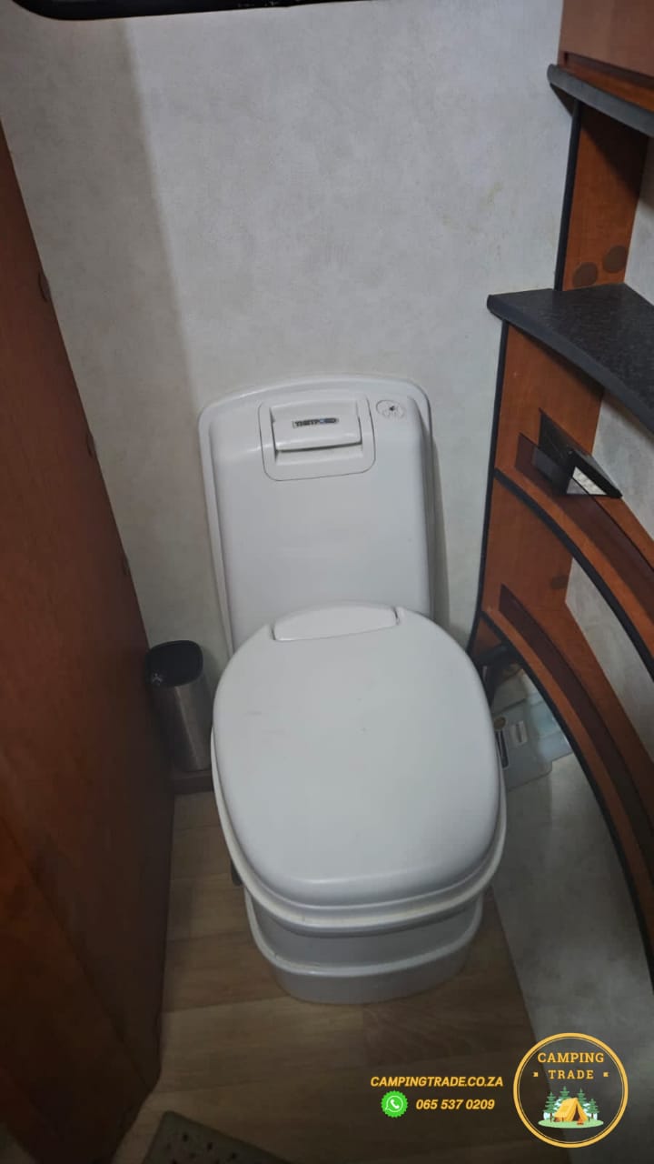 2013 Jurgens Elegance Caravan (CT 1248)