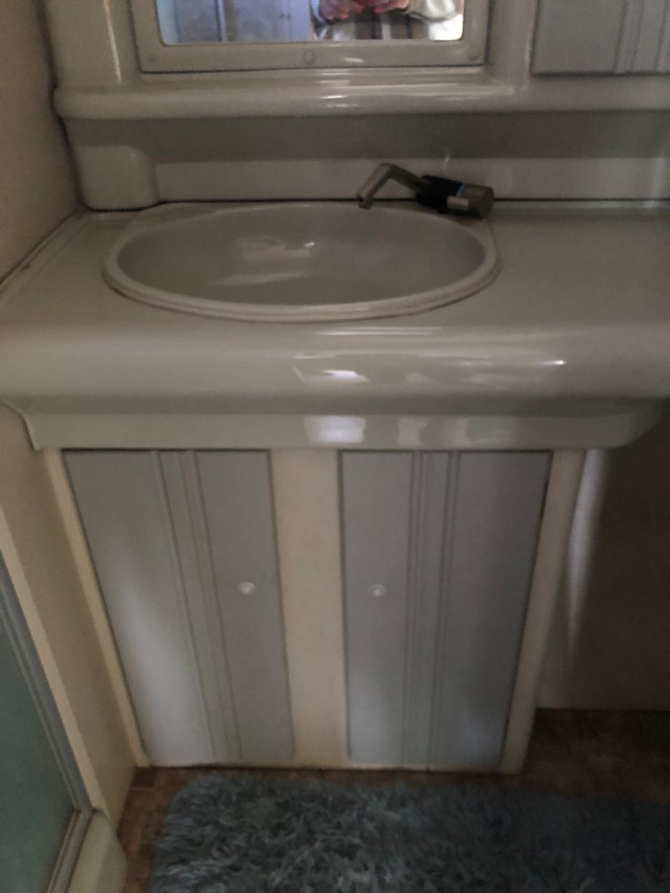 SOLD 2002 Jurgens Exclusive Caravan (CT 1170)