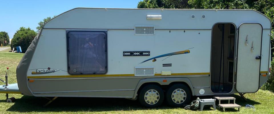 SOLD 2009 Jurgens Exclusive Caravan (CT 1377)