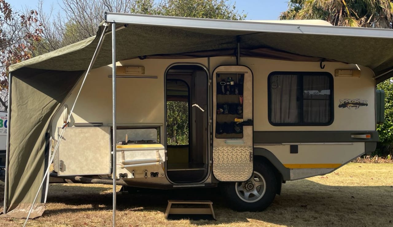 SOLD 1999 Jurgens Xplorer Off Road Caravan (CT 1343)
