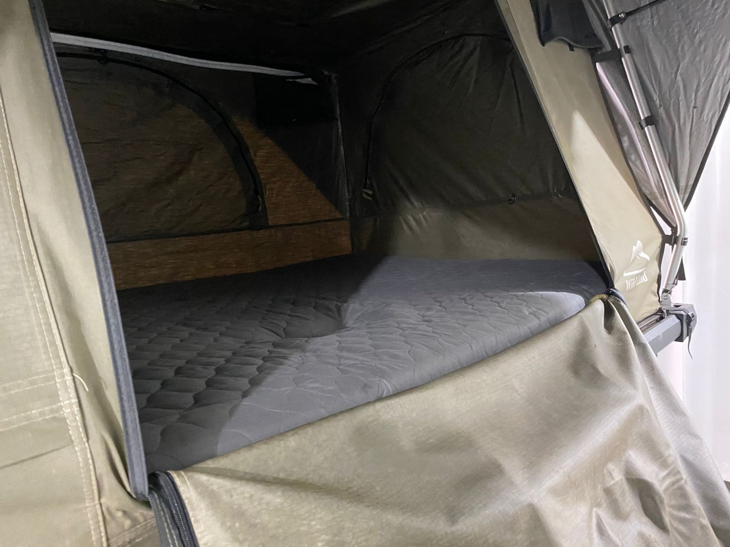 2000 Wildernis 310 Camping Trailer (CT 1410)