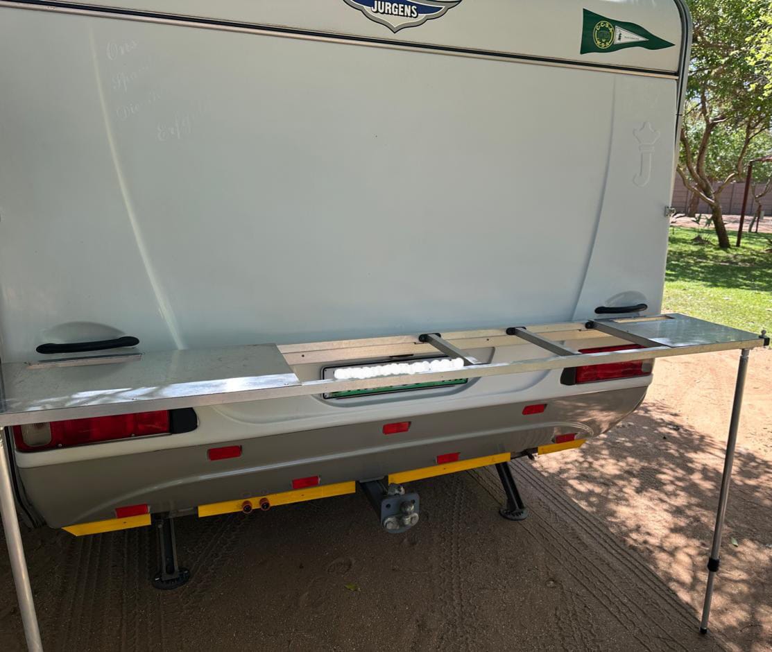 SOLD 2008 Jurgens Exclusive Caravan (CT 1435)