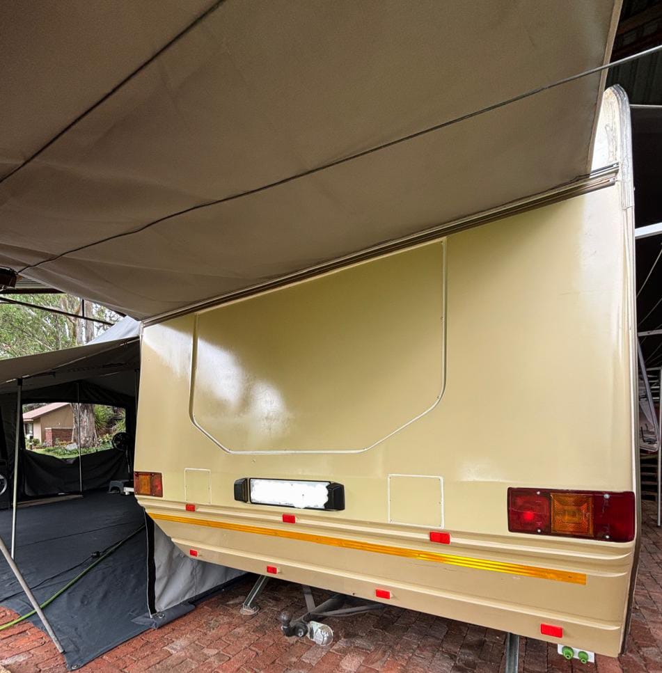1998 Wilk Amythest Rebuild Caravan (CT 1346)