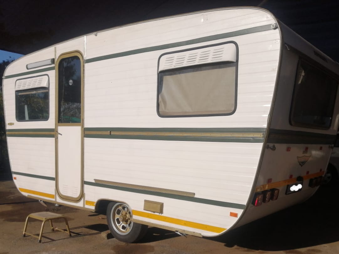 1972 Jurgens Delux 580 Caravan (CT 1461)