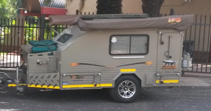 SOLD 2011 Challenger Ratel Off Road Camping Trailer (CT 1372)