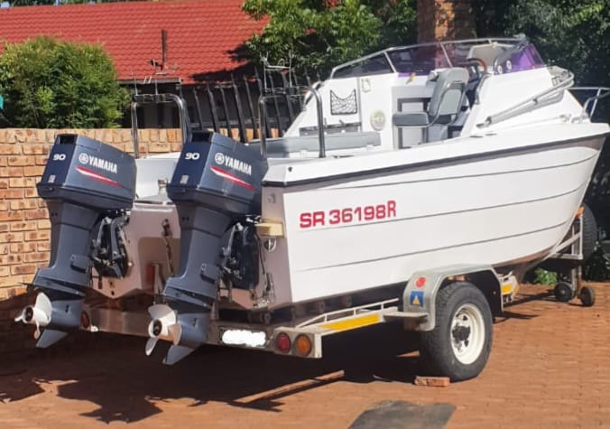 ACE Cat 515 Boat (CT 1352)