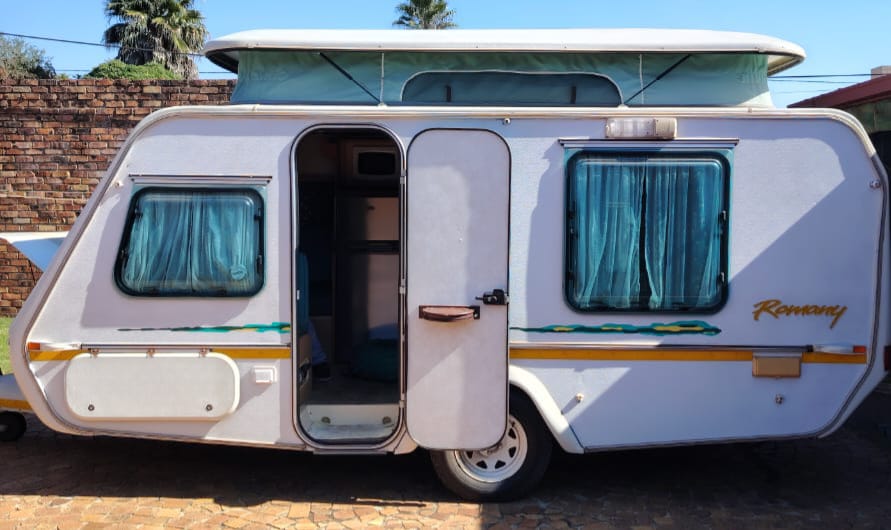 SOLD 2002 Gypsey Romany Caravan (CT 1386)