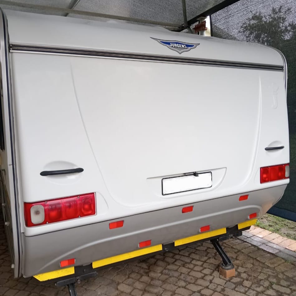 SOLD 2009 Jurgens Fleetline Caravan (CT 1400)