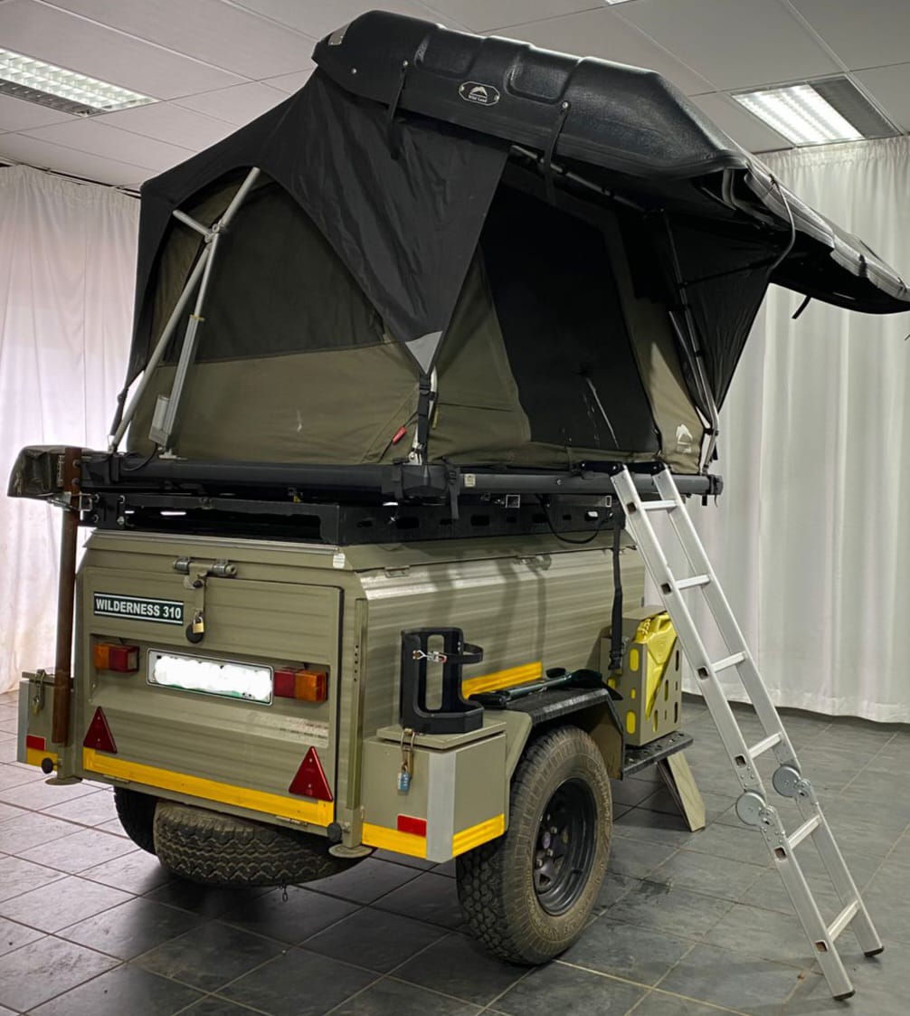 2000 Wildernis 310 Camping Trailer (CT 1410)