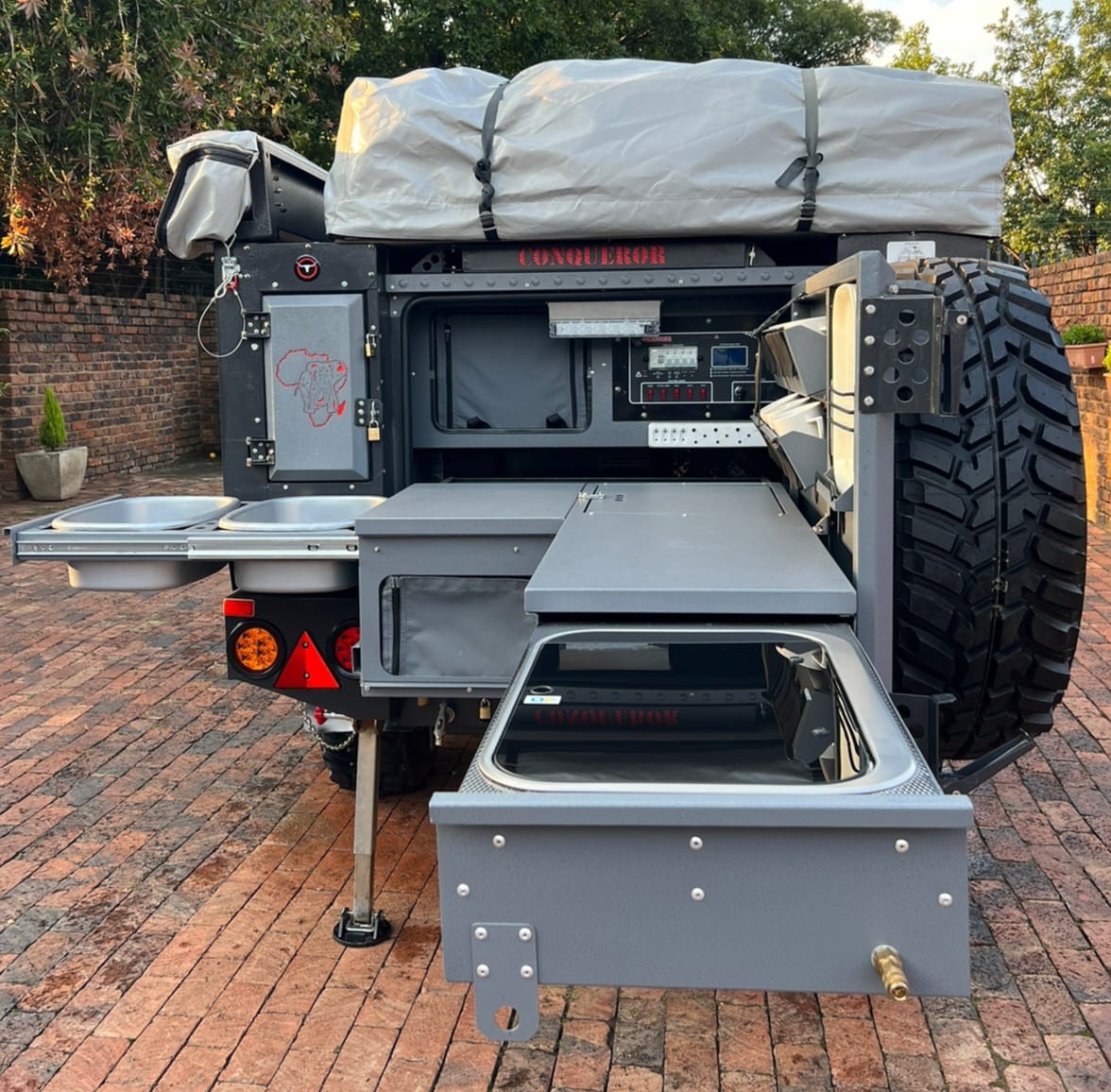 SOLD 2019 Conqueror Comfort Platinum Off Road Camping Trailer (CT 1334)