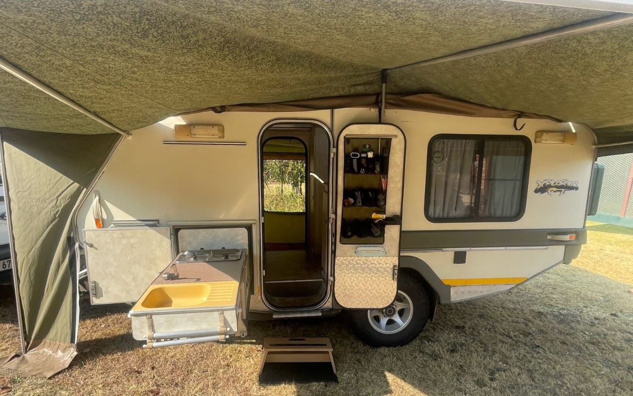 SOLD 1999 Jurgens Xplorer Off Road Caravan (CT 1343)