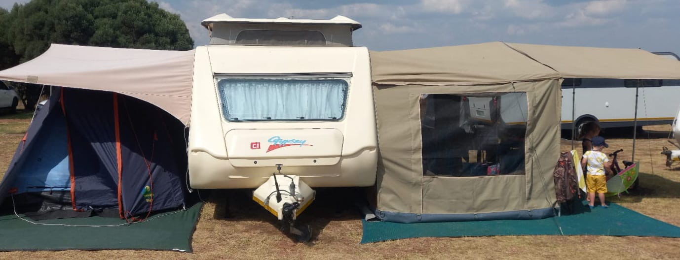 1999 Gypsey Raven Caravan (CT 1373)