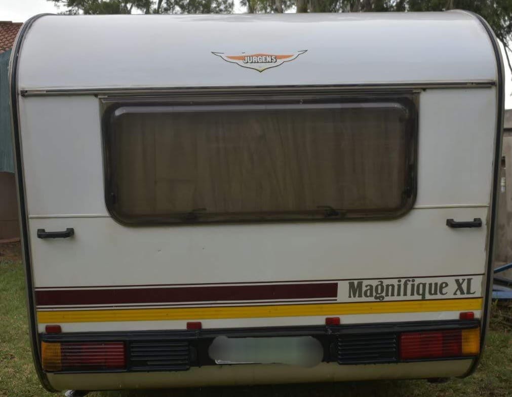 SOLD 1985 Jurgens Magnifique XL Caravan (CT 1398)