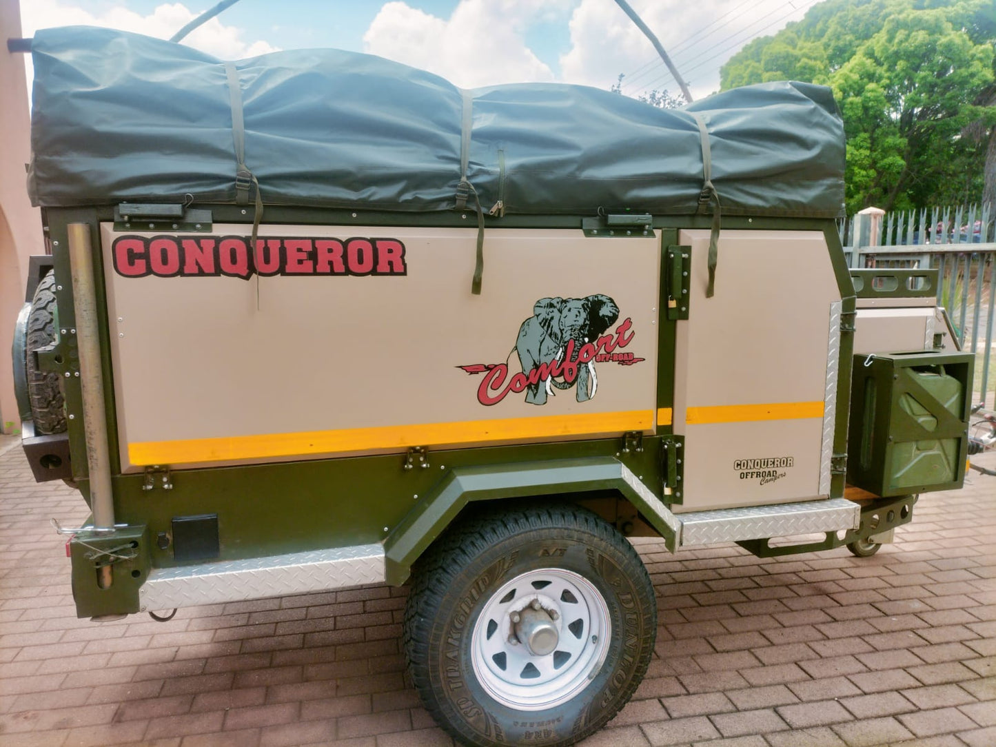 2012 Conqueror Comfort Off Road Camping Trailer (CT 1455)
