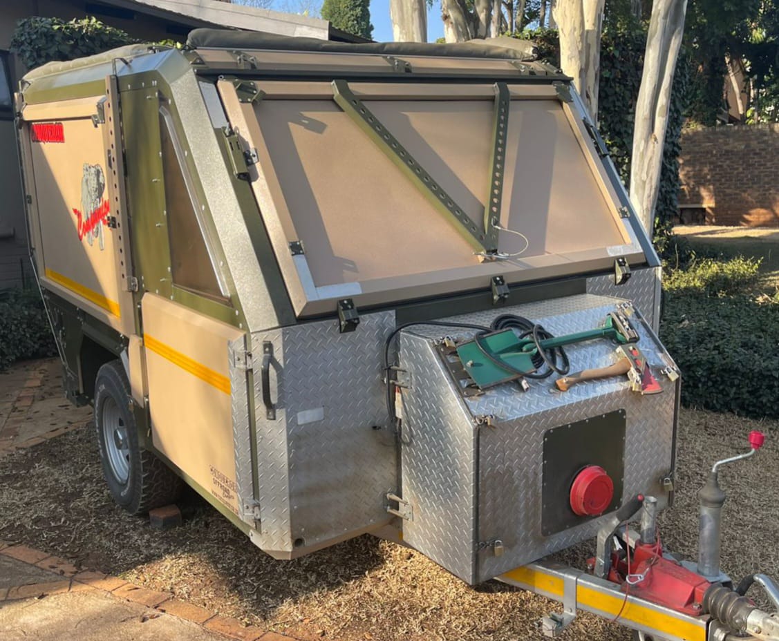 SOLD 2011 Conqueror Companion Claasic Off Road Camping Trailer (CT 1457)