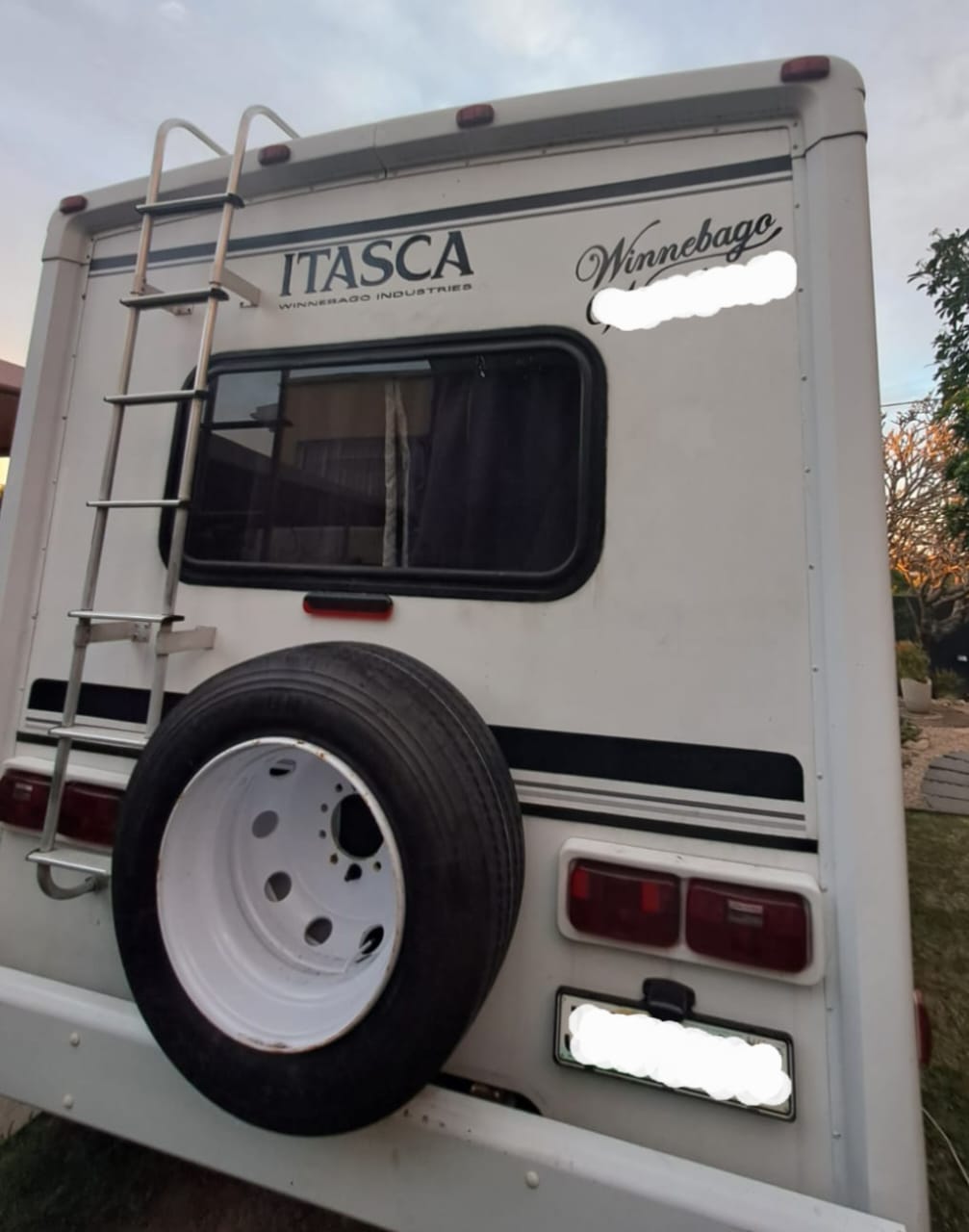 SOLD 1997 Winnebago Itasca Sunrise Motorhome (CT 1332)