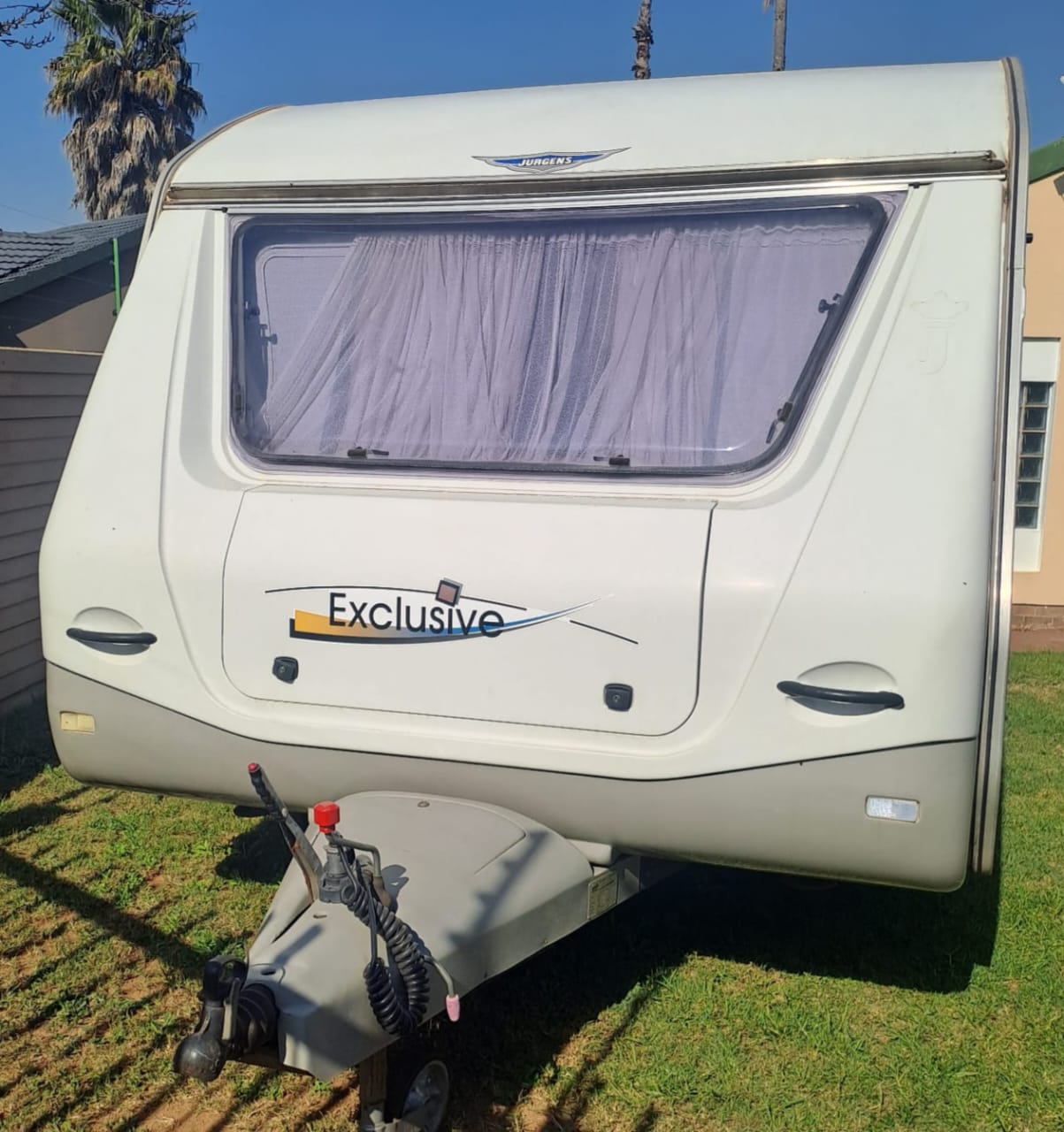 SOLD 2005 Jurgens Exclusive Caravan (CT 1370)
