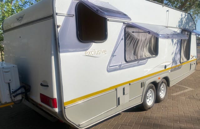 2010 Jurgens Exclusive Caravan (CT 1450)