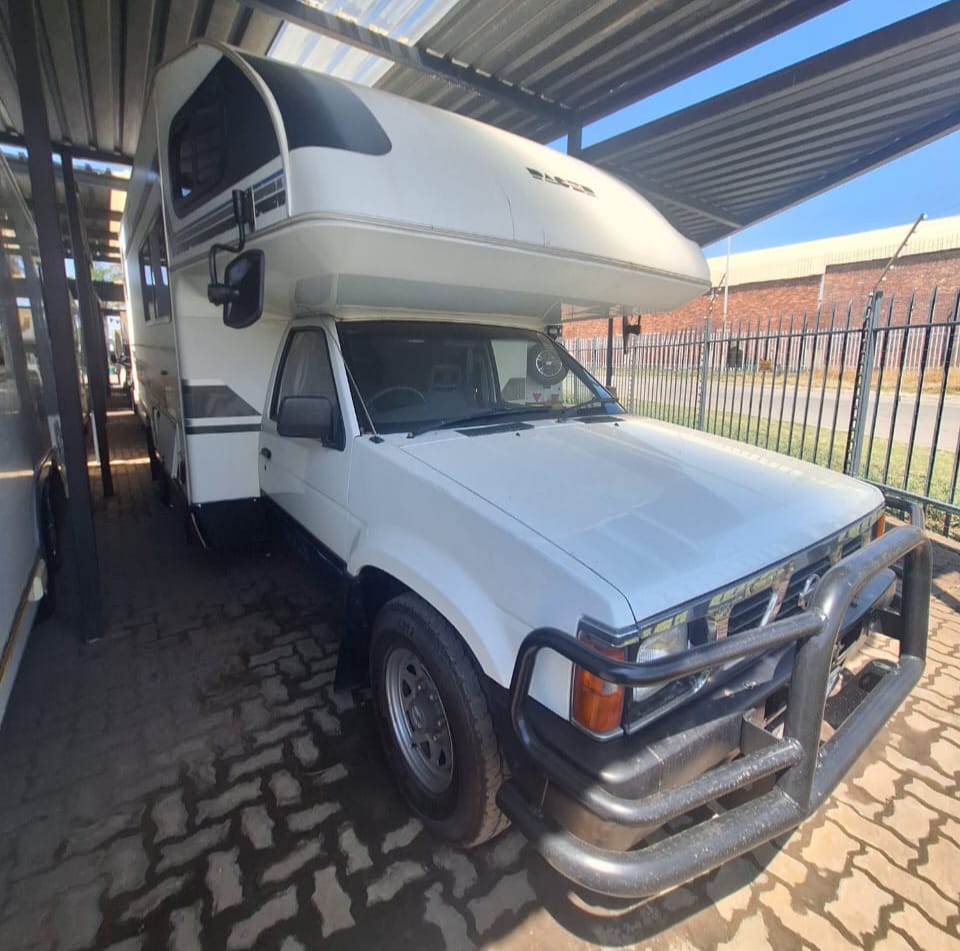 1997 Nissan Motorhome (CT 1463)