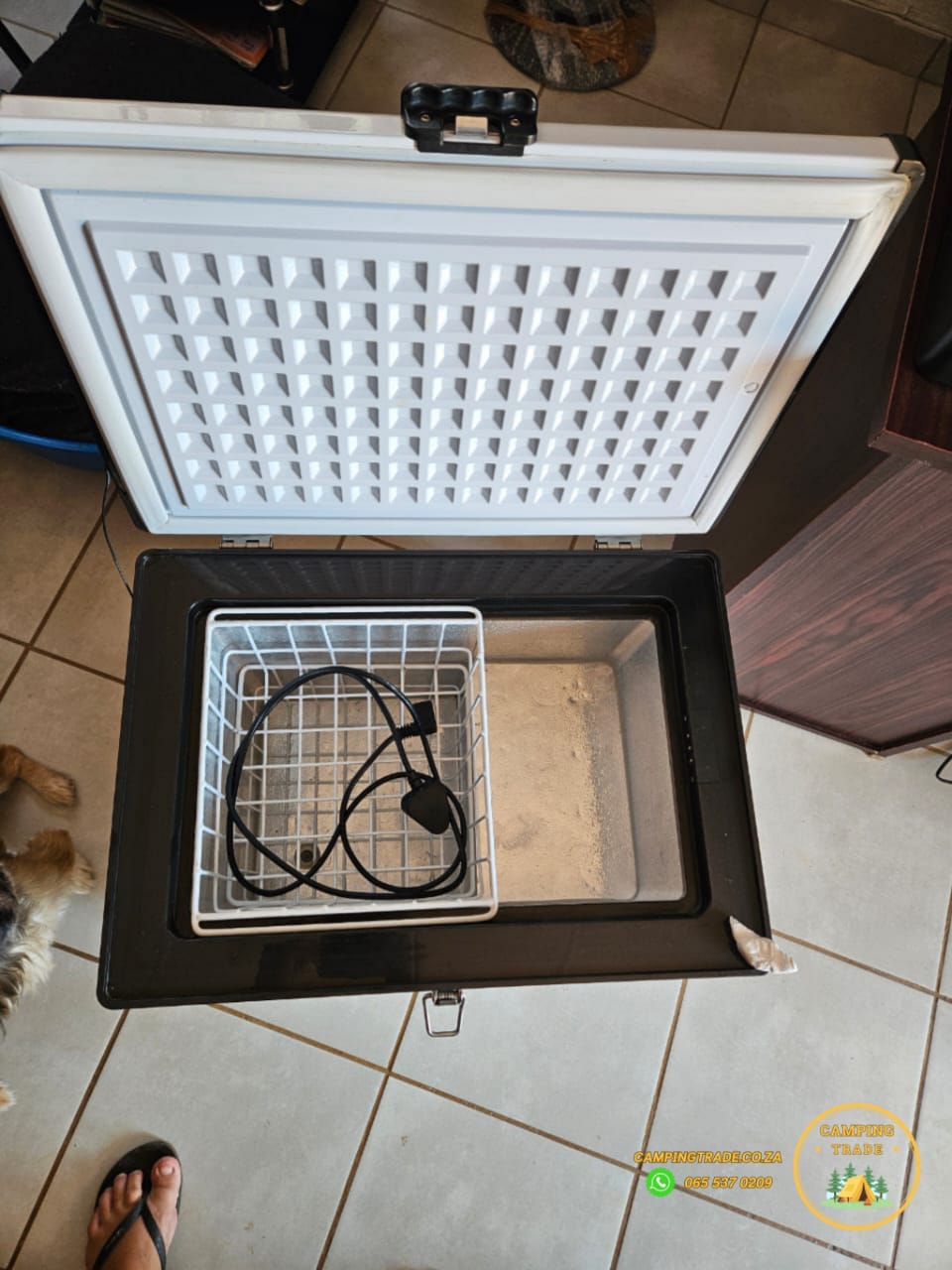 SOLD Snowmaster Fridge/Freezer (CT 1272)