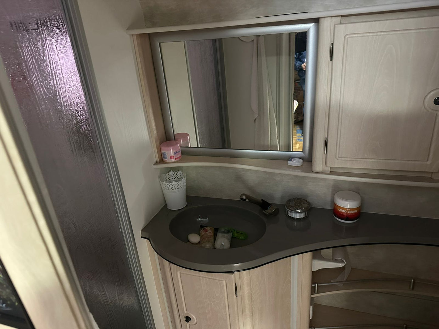 SOLD 2007 Jurgens Exclusive Caravan (CT 1394)