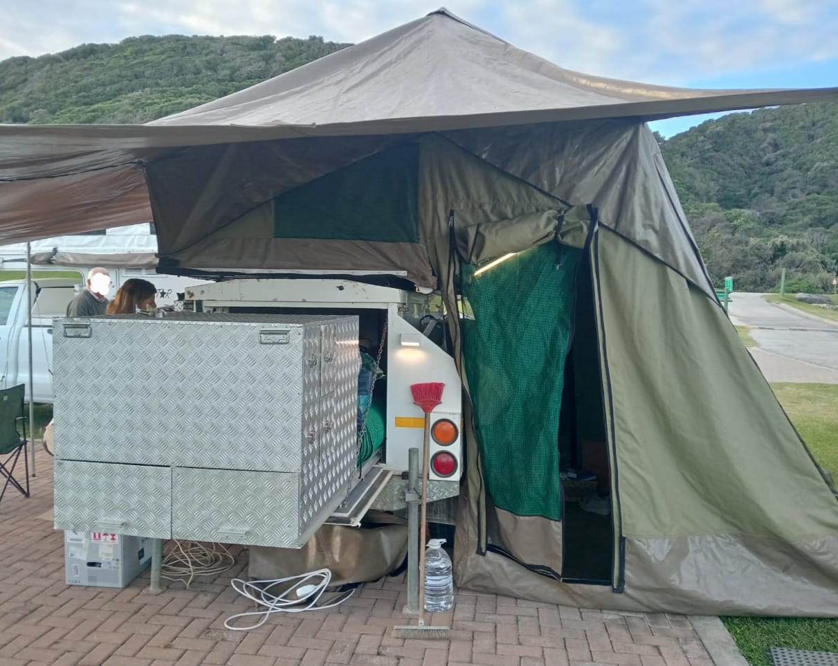 1998 Brakhah Off Road Camping Trailer (CT 1399)