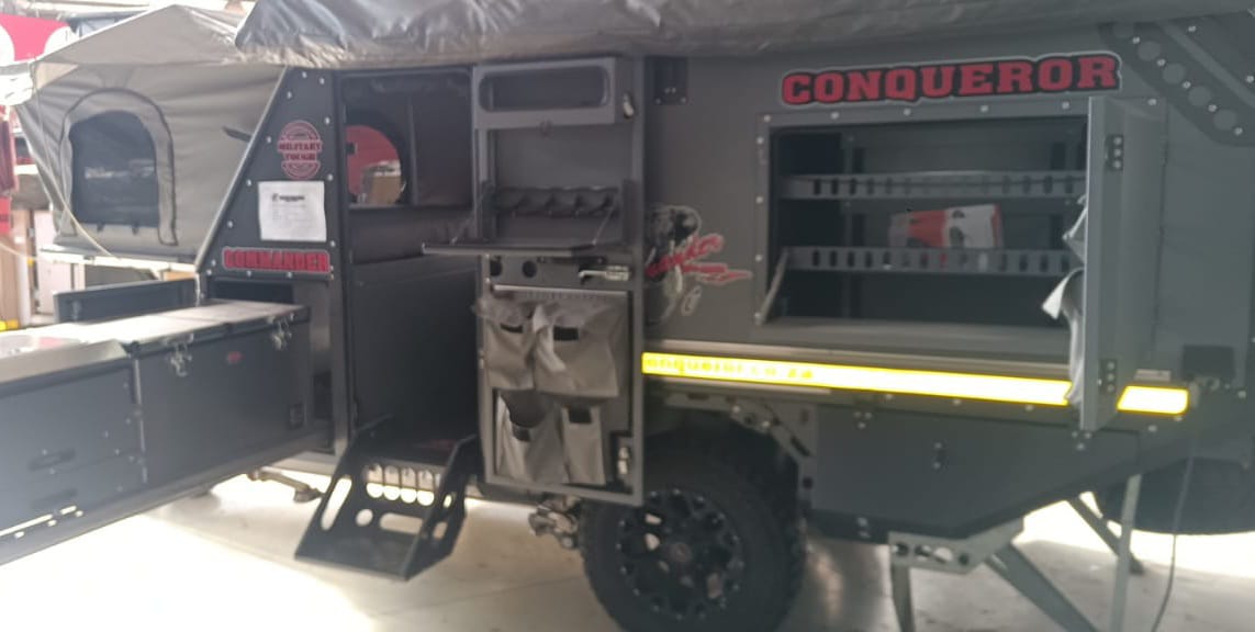 2020 Conqueror Commander Platinum Off Road Camping Trailer (CT 1420)