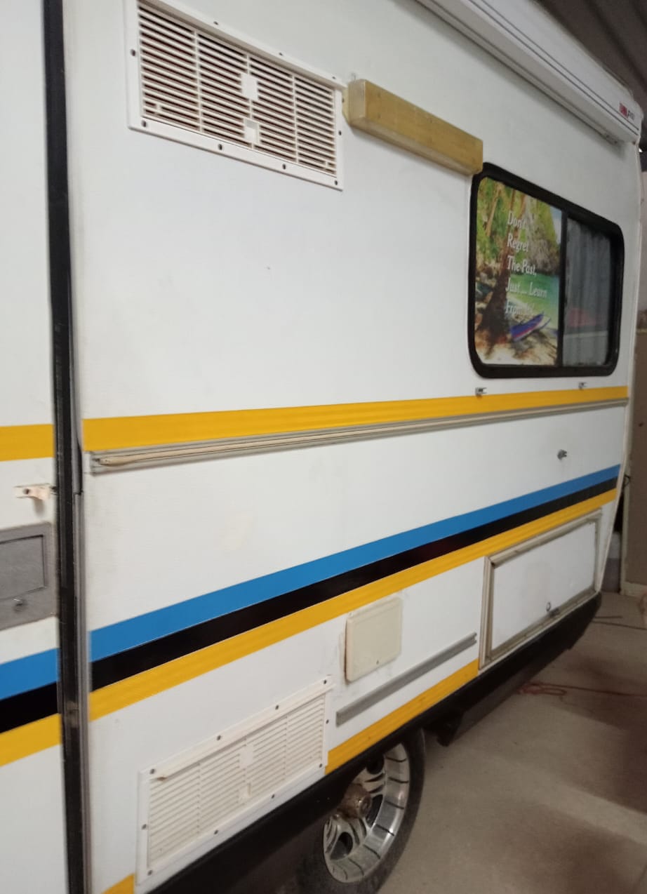 1996 Mitsubishi L300 Motorhome (CT 1419)