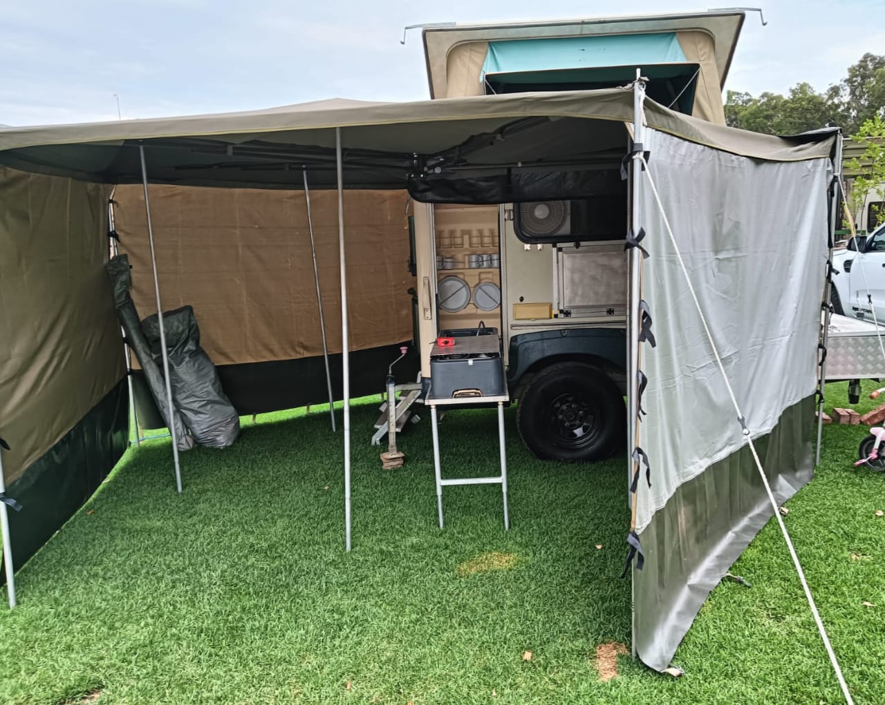 SOLD 2005 Jurgens Oryx Camping Trailer (CT 1388)