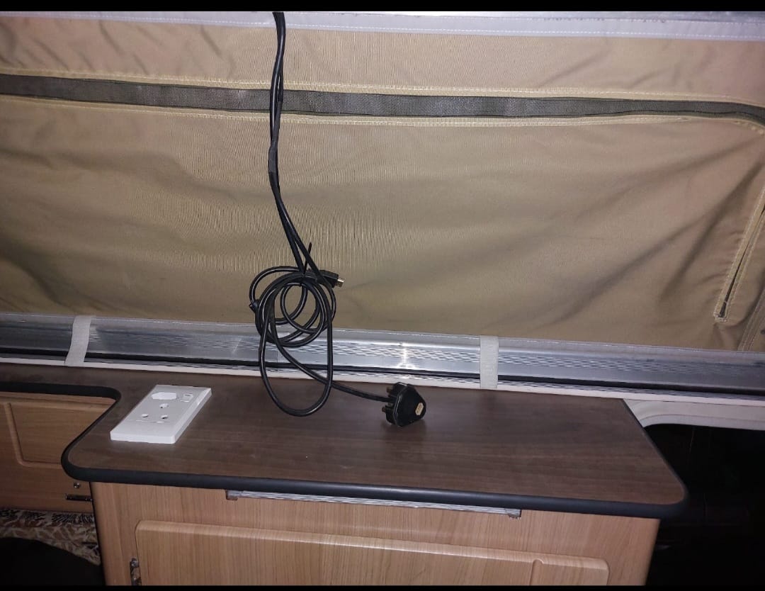 2014 Jurgens Xplorer Xcell Off Road Caravan (CT 1378)